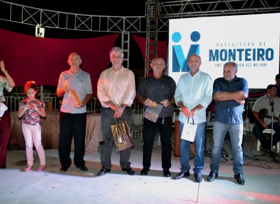 Câmara e Prefeitura de Monteiro realizam evento alusivo ao Dia da Mulher com grande público